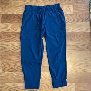 Blue jogger capri pants